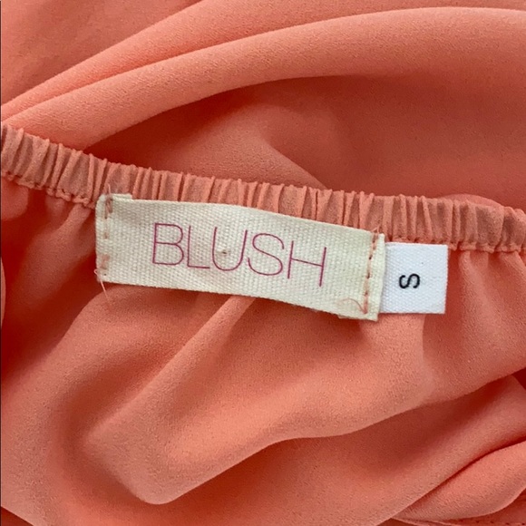 Blush Boutique Peach Halter Top NWOT - Picture 3 of 5